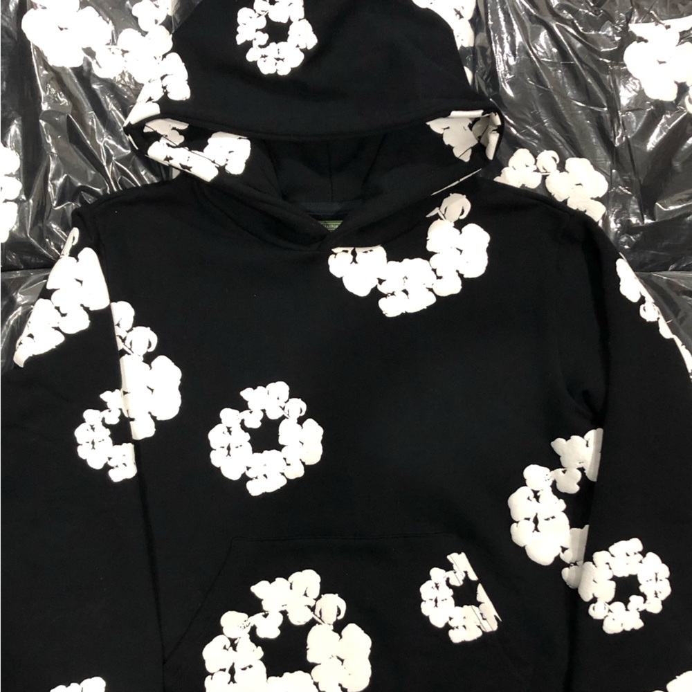 Denim tears hoodie (black)